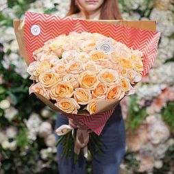 Букет из 51 кремовой розы Tiffany 60 см (Эквадор)