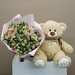 Набор №16: Букет из 25 розовых альстромерий с медведем (выгода - 686 руб)