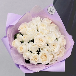 Свадебный букет  из 25 белых роз 50 см (Россия)
