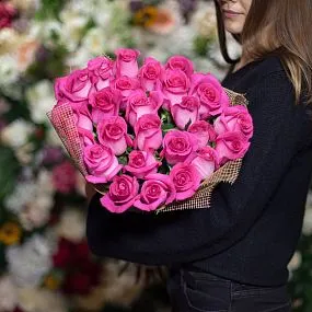 Букет из 25 розовых роз Topaz 70 см (Эквадор)