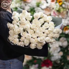 Букет из 51 белой розы Vendela 80 см (Эквадор)