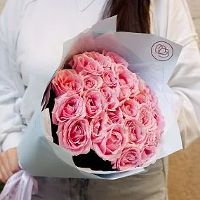 Букет из 25 нежно-розовых роз 60 см (Россия)