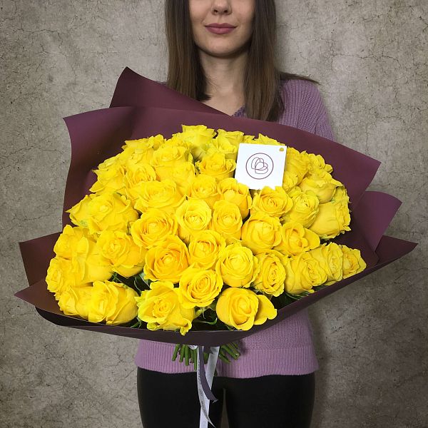 51 жёлтая роза (Кения) 40 см Premium