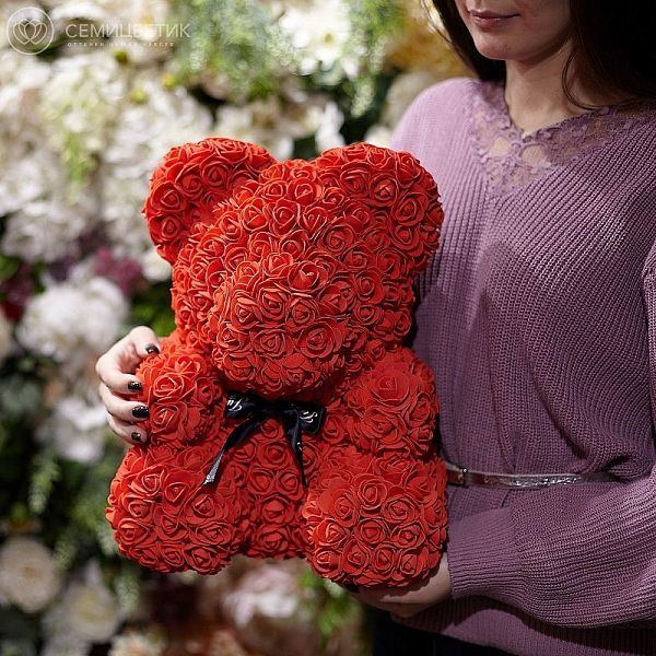 Мишка из роз красный с бантиком 40 см