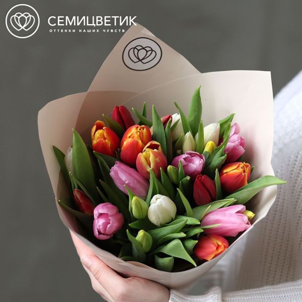 Букет из 15 тюльпанов микс 40 см