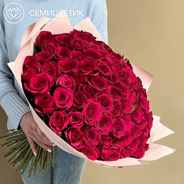 Букет из 101 малиновой розы 40 см (Кения) в розовой пленке