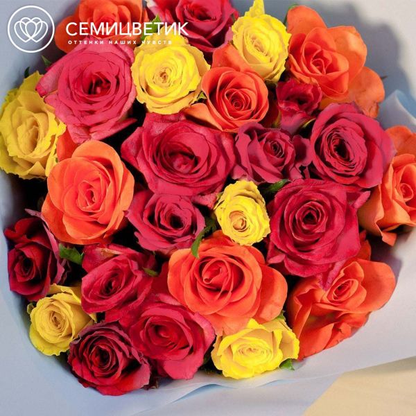 Букет из 25 роз 35-40 см микс (Кения) голубой пленке