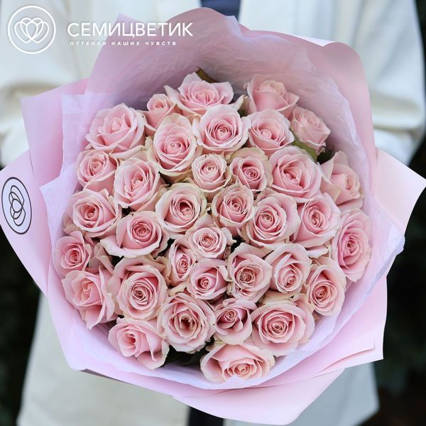 Букет из 35 нежно-розовых роз 35-40 см (Россия) в розовой пленке