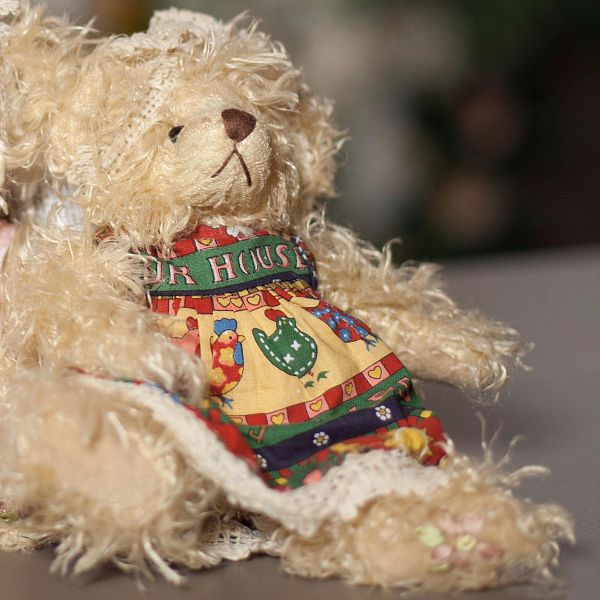 Медведь Крисси 20 см