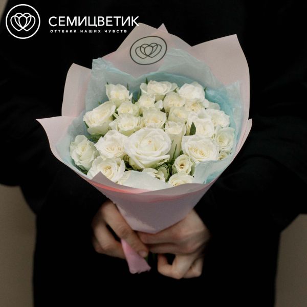 Букет из 25 белых роз 30 см (Кения)