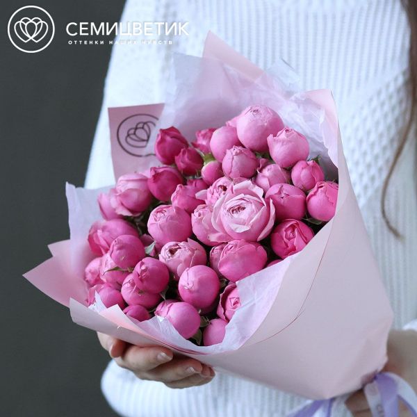Букет из 15 розовых кустовых пионовидных роз Silva Pink