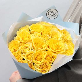 Желтый свадебный букет  из 25 желтых роз 35-40 см (Россия)