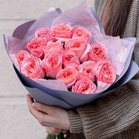 Букет из 15 розовых пионовидных роз Pink Expression 50 см