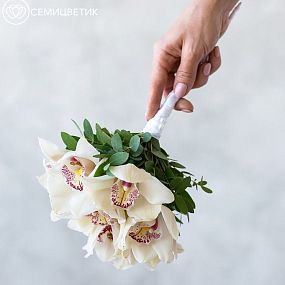 Монобукет   из орхидей