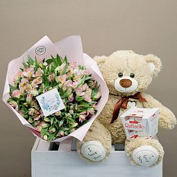 Набор №18: Букет из 25 розовых альстромерий с медведем, конфетами и открыткой (выгода - 896 руб)
