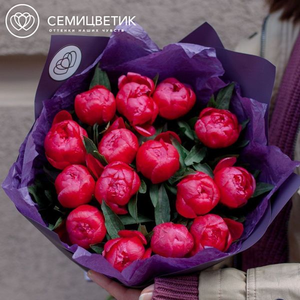 Букет из 15 коралловых пионов Coral Sunset Standart