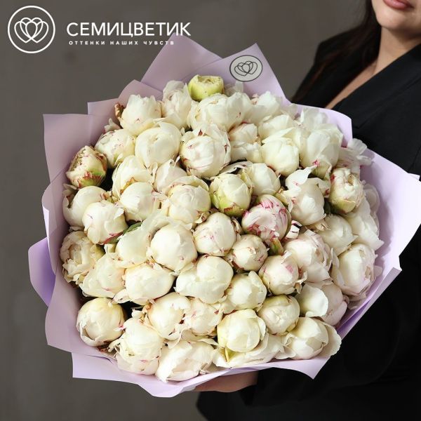 Букет из 51 белого пиона Kelway`s Glorious Premium