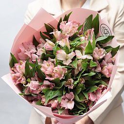 Букет цветов учителю  из 15 розовых альстромерий