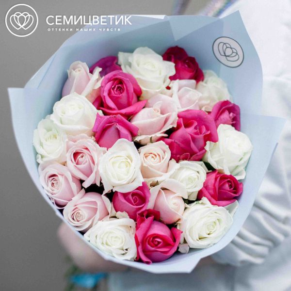 Букет из 25 роз 70 см микс (Россия)