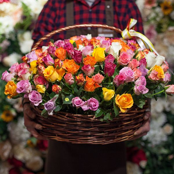 Корзина из 201 розы Premium микс 40 см (Кения)