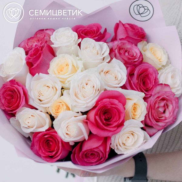 Букет из 25 роз 50 см нежный микс (Эквадор)