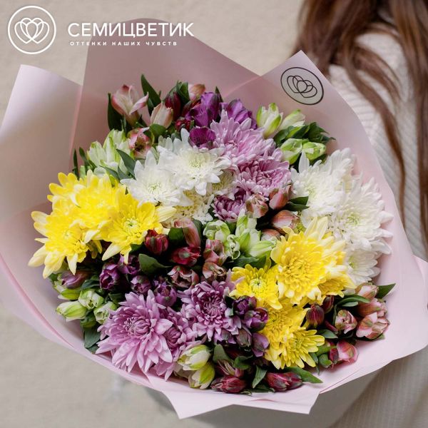 Букет из хризантемы с альстромерией