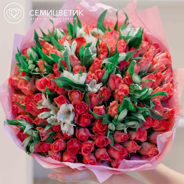 Букет из 101 розовой розы 40 см (Кения) и 10 альстромерий