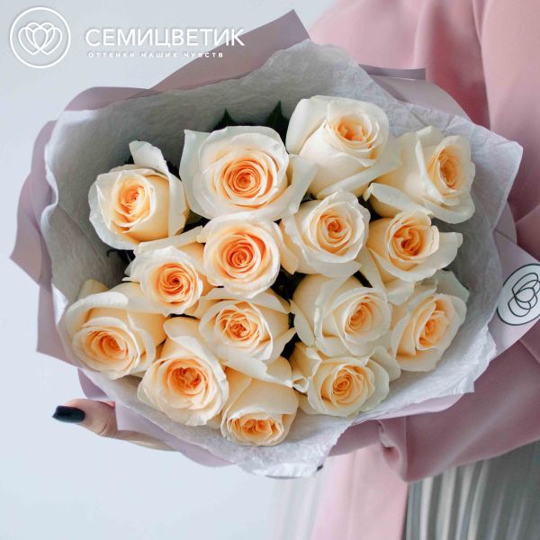 Букет из 15 кремовых роз Creme de la Creme 50 см (Эквадор)