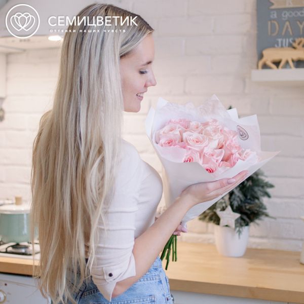 Букет из 15 розовых пионовидных роз Pink O'Hara 40 см