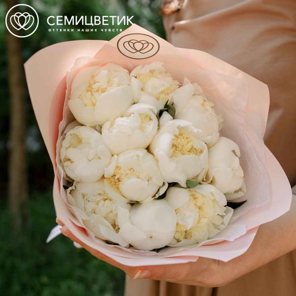 Букет из 11 белых пионов Premium
