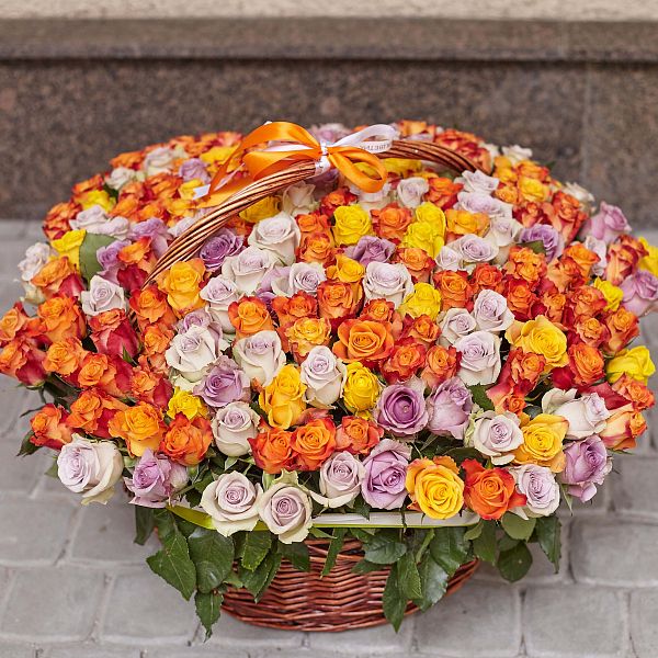 Корзина из 201 розы Premium микс 40 см (Кения)