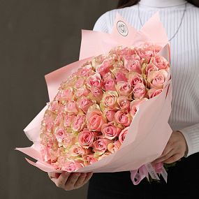 Букет из 101 нежно-розовой розы 35 см (Кения)