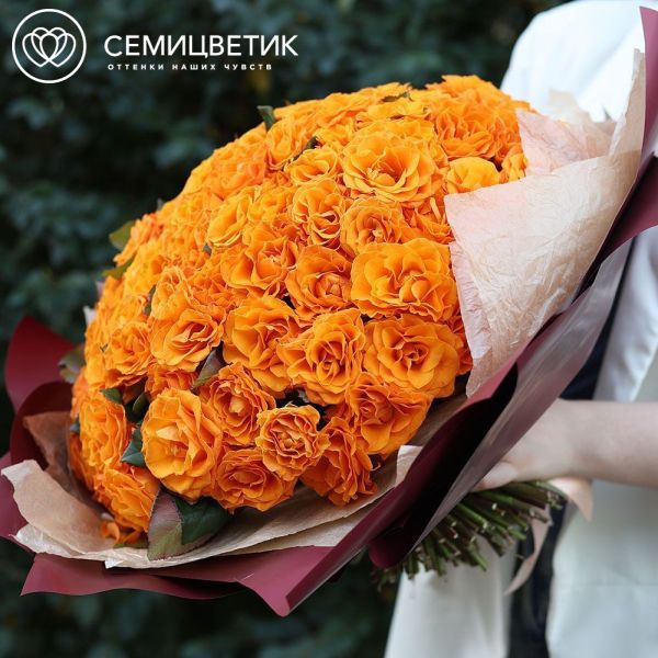 Букет из 151 оранжевой розы 35-40 см (Россия)