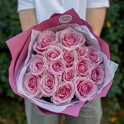 Букет из 15 розовых роз 60 см (Россия)