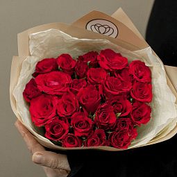 Букет из 25 красных роз 30 см (Кения)