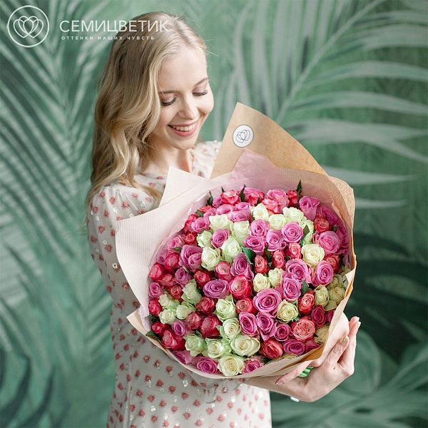 101 роза микс в нежных тонах (Кения) 40 см Premium