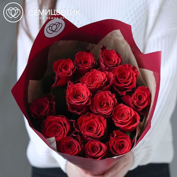 Букет из 15 красных роз Ever Red 60 см (Кения)