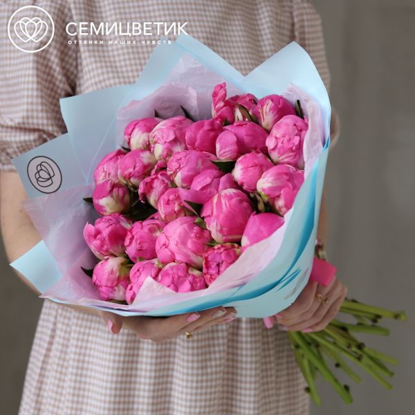 Букет из 25 ярко-розовых пионов Flemming Premium