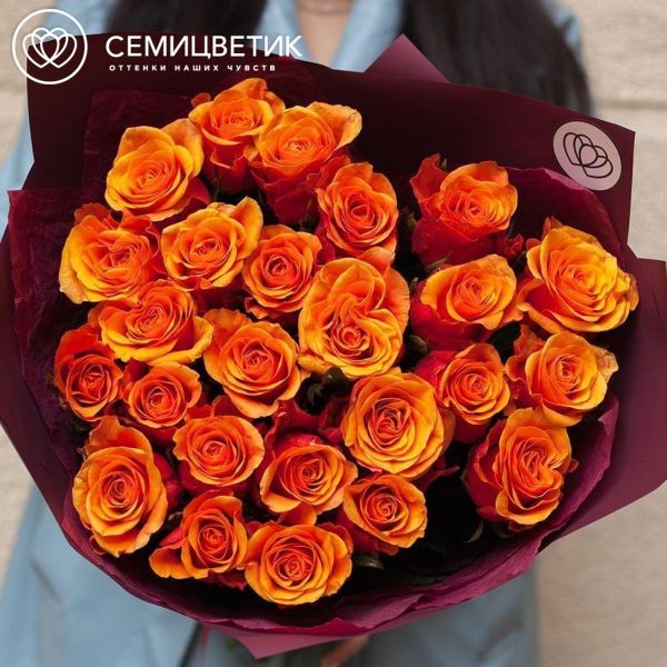 Букет из 25 желто-оранжевых роз 60 см (Россия)