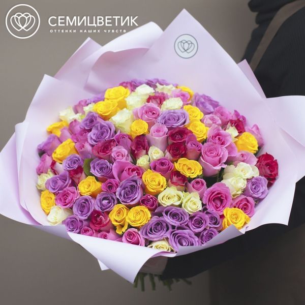 Букет из 101 розы 35-40 см микс (Кения) в розовой пленке