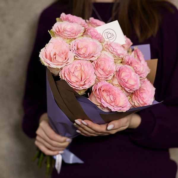 25 нежно-розовых роз (Кения) 40 см Premium