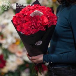 Букет из 25 красных роз (Эквадор) 60 см Freedom