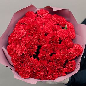 Букет из 51 красной гвоздики