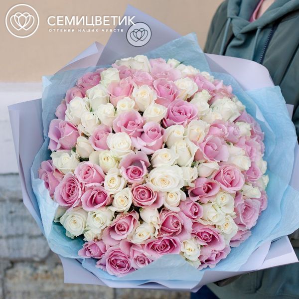 Букет из 101 белой и розовой розы 40 см (Россия)