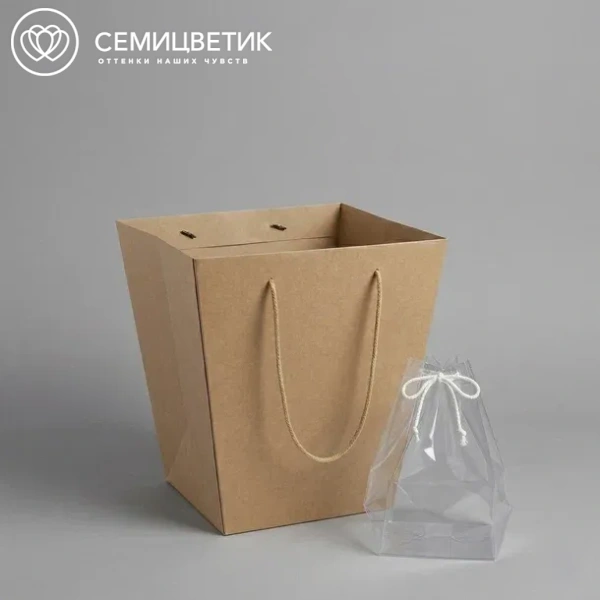 Свадебный букет невесты из 7 белых кустовых хризантем с бусами