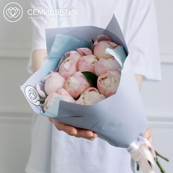 Букет из 9 нежно-розовых пионов Gardenia Premium