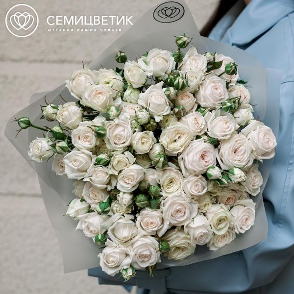 Букет из 15 кустовых пионовидных белых роз 60 см (Россия)