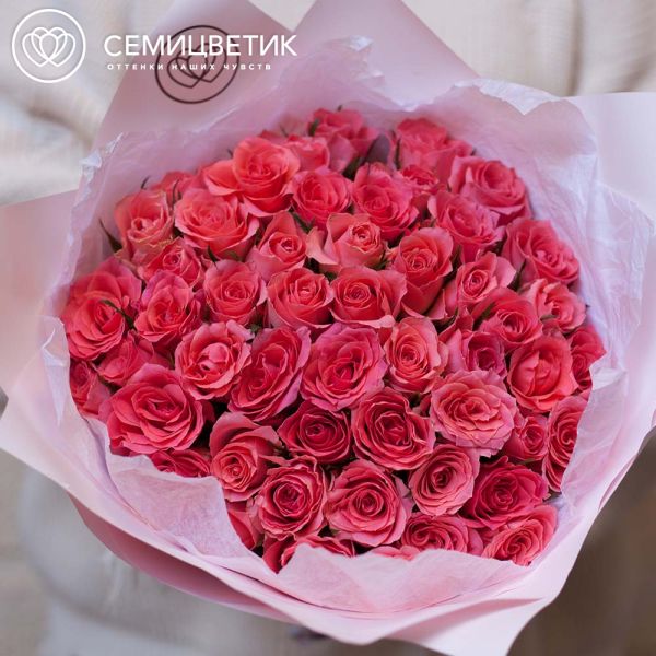 Букет из 51 коралловой розы 30 см (Кения)