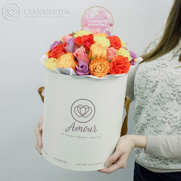 Шляпная коробка Amour из 45 роз микс (Кения) Premium