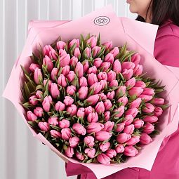 Букет из 101 розового тюльпана в розовой пленке